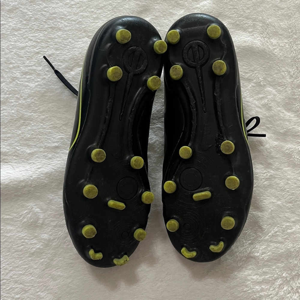 Nike Black Cleats with Neon Green Details - Picture 5 of 7